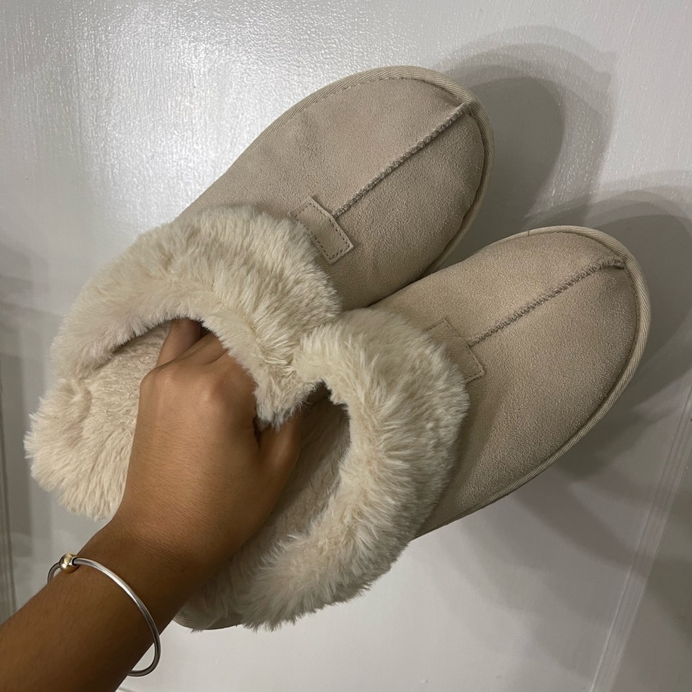 Platform Slippers - Picture 3 of 6